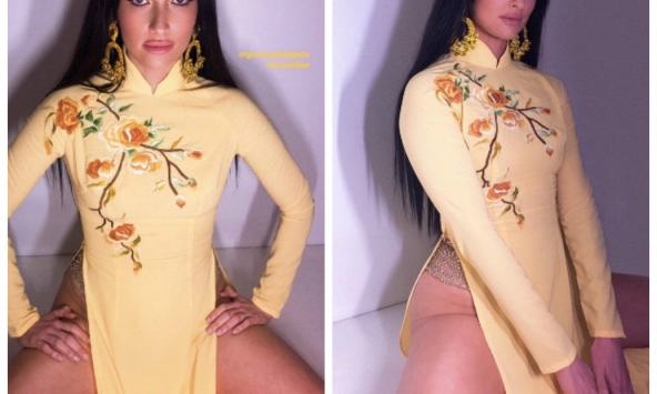 Nữ ca sĩ Mỹ gây 'bão' khi mặc áo dài Việt Nam nhưng không mặc quần