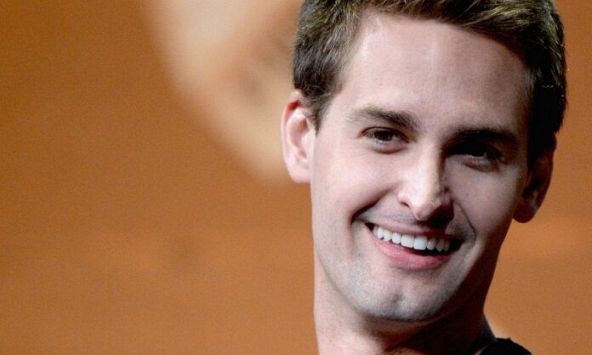 Tỷ phú trẻ nhất thế giới từng 2 lần từ chối đầu tư của Facebook