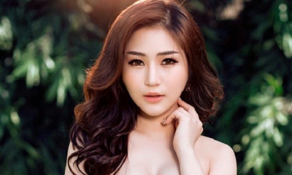 Rời Việt Nam, Hương Tràm làm gì trên đất Mỹ?