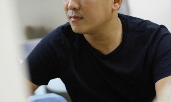 Trấn Thành, Trường Giang thức xuyên đêm, gặm bánh mì vì Chí Tài