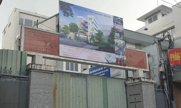 Sập trường học ở trung tâm Sài Gòn trong lúc đang tháo dỡ, một người tử vong