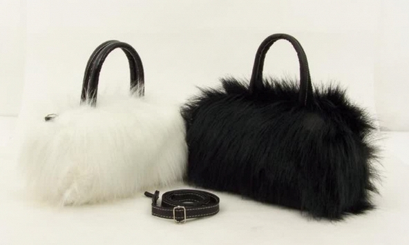 Những mẫu túi xách siêu hot cho mùa đông 2019