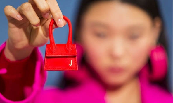 Túi Jacquemus 'siêu tí hon' hấp dẫn dàn mỹ nhân showbiz Việt