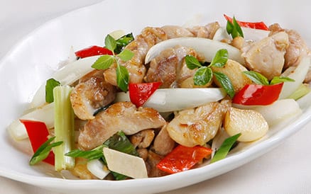 Cách làm thịt gà xào nấm ngon khó cưỡng