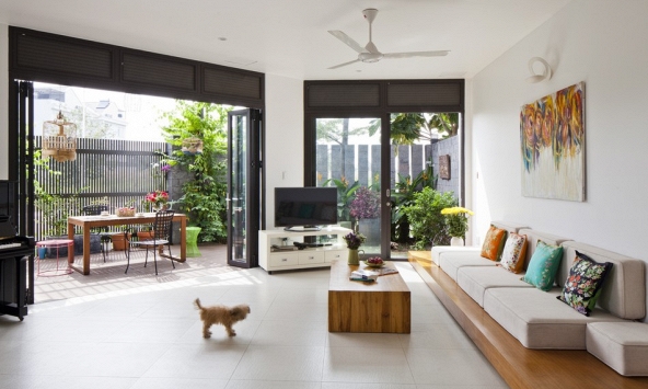 Những lưu ý về phong thủy khi thiết kế cửa hậu cho ngôi nhà