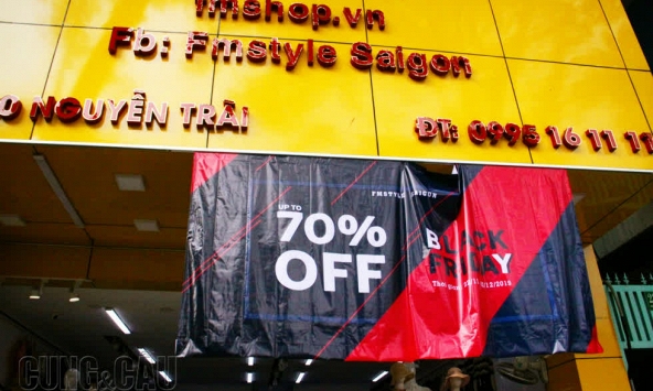 Khuyến mãi Black Friday 2019 bắt đầu xuống phố