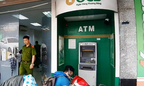 “Bịt mắt” camera để đập trụ ATM lấy tiền
