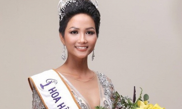 H’Hen Niê phải trả căn hộ vì hết nhiệm kỳ,  tìm nhà thuê mới 