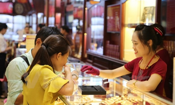 Vàng tiếp tục giảm 110.000 đồng/lượng ngày cuối tuần 