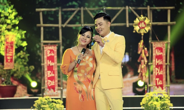 “Nữ hoàng rock” Ngọc Ánh tiết lộ về tin đồn cặp kè “phi công trẻ”