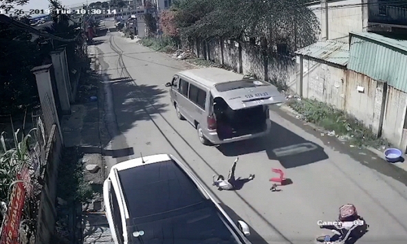 3 học sinh văng khỏi xe đưa đón ở Đồng Nai, Sở GD&ĐT nói gì?