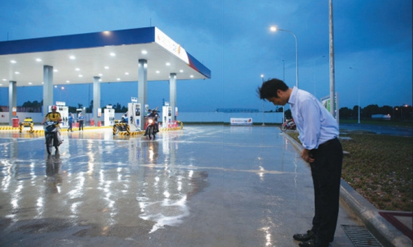 Tại sao ở những tập đoàn lớn như Microsoft, FPT không có khoảng cách nhân viên và ông chủ?