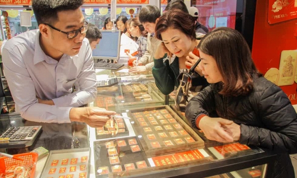 Vàng SJC tăng nhẹ 20.000 đồng/lượng 