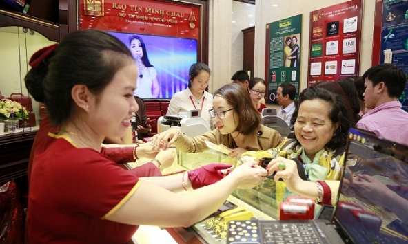 Vàng SJC tăng 120.000 đồng/lượng