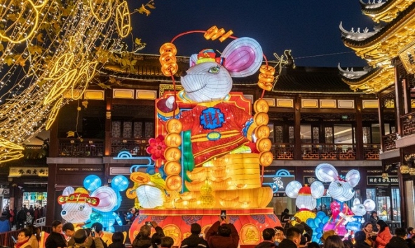 Không khí Tết Canh Tý tràn ngập trên toàn thế giới