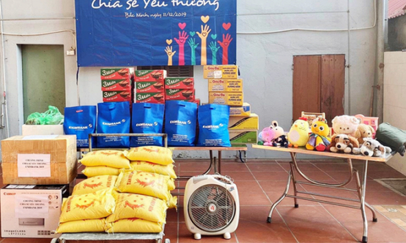 Eximbank tích cực sẻ chia với nhà tình thương Hương La, Bắc Ninh