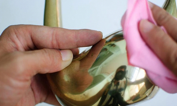 Làm sạch lư đồng đón Tết với 6 mẹo đơn giản tại nhà