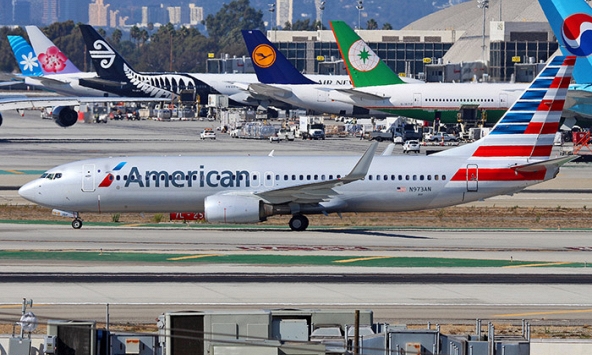 Ảnh hưởng bởi dịch COCID-19, giá vé máy bay ở Mỹ thấp nhất trong 2 thập kỷ