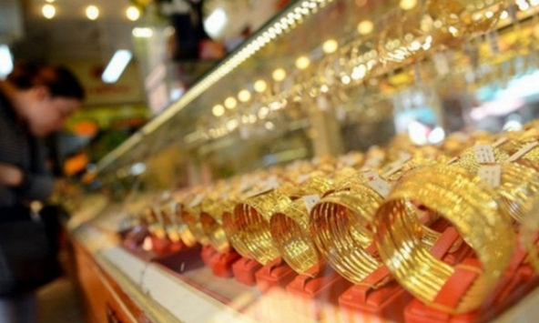 Giá vàng đồng loạt tăng vọt ngày cuối năm