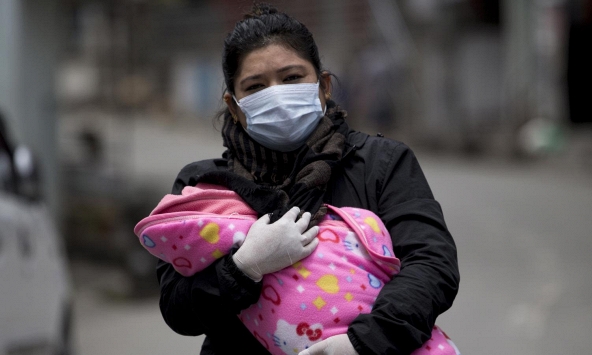 Một năm COVID-19 ở Mỹ: Người hốt bạc, kẻ thiếu ăn