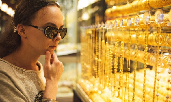 Vàng SJC tiếp tục giảm 30.000 đồng/lượng