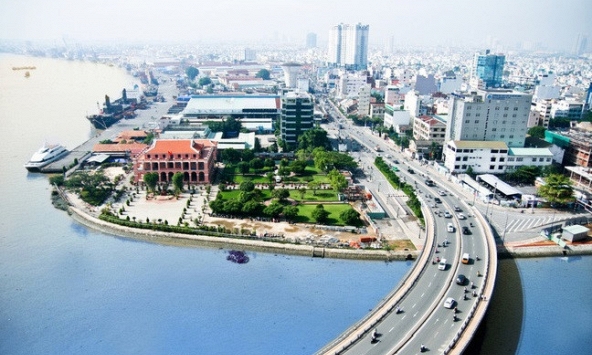 Nguồn thu từ bất động sản giảm mạnh