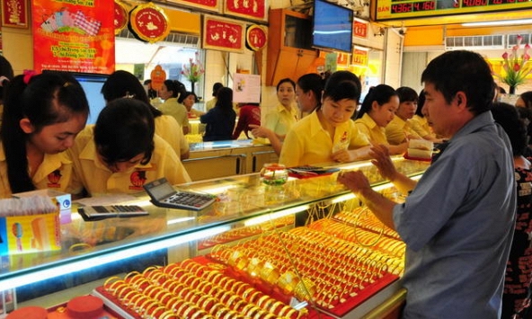 Vàng tiếp tục tăng trở lại 