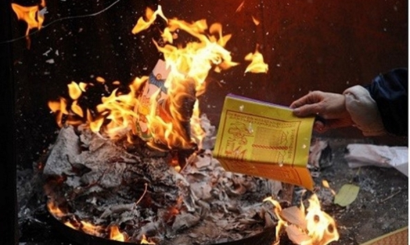 Cúng mùng 3 Tết 2020, hóa vàng giờ nào đẹp?