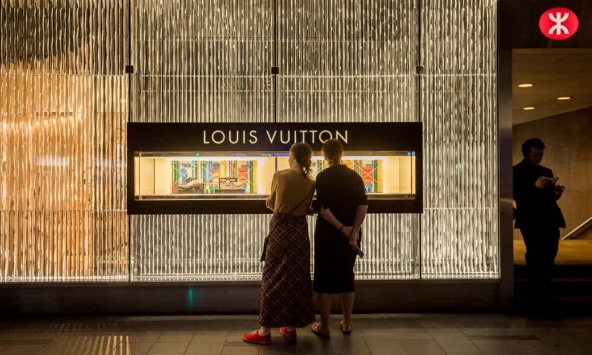 Nhiều thương hiệu xa xỉ sụt giảm doanh thu trầm trọng do virus corona