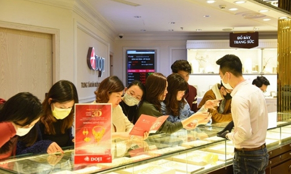 Giá vàng trong nước bất ngờ giảm mạnh ngày vía Thần Tài 