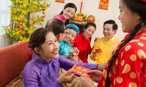 Mùng 1 Tết nên làm gì để mang lại may mắn, bình an cả năm?