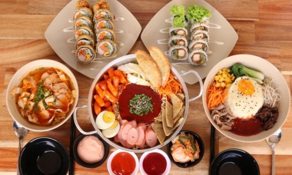 Chống đói khi du xuân: Đây là 12 hàng quán mở xuyên Tết Canh Tý tại Sài Gòn