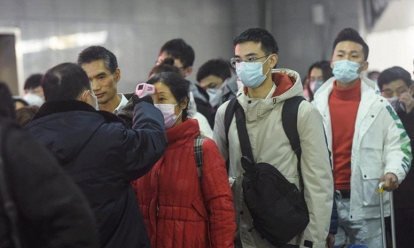 Trung Quốc cách ly 10 thành phố, ngăn virus Corona