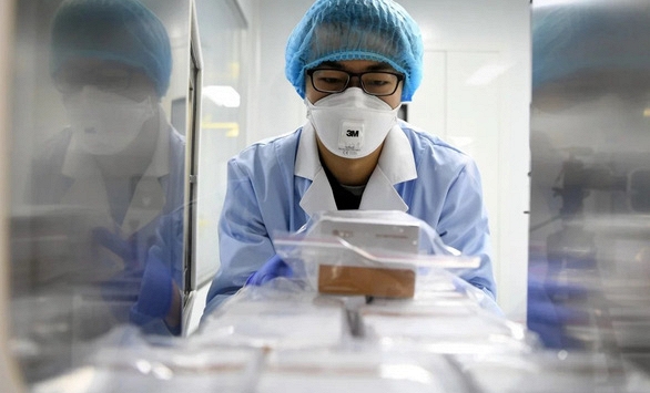 Trung Quốc phát hiện biến thể 'bất thường' của virus corona