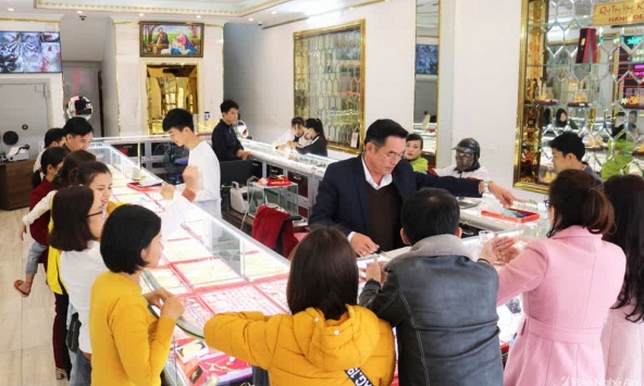 Giá vàng diễn biến trái chiều sau ngày vía Thần Tài 