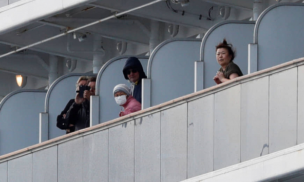 Thêm 10 du khách trên du thuyền Nhật Bản có kết quả dương tính với virus corona