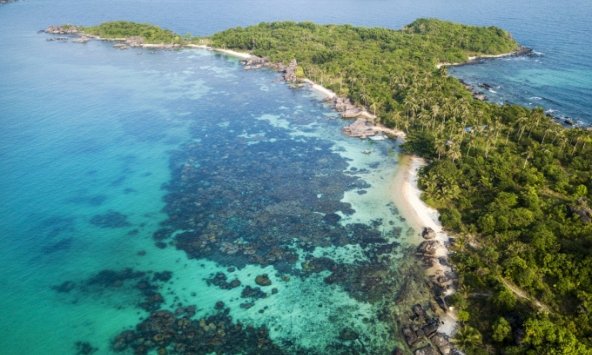 Cảnh đẹp, nghỉ dưỡng 5 sao, vui chơi thỏa sức, có lý gì mà không “bay tới Hòn Thơm”?