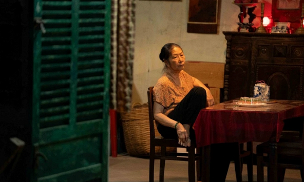 NSƯT Kim Phương: ‘Tôi chọn nghề chứ không chọn vai – miễn được sống với sân khấu là đủ’