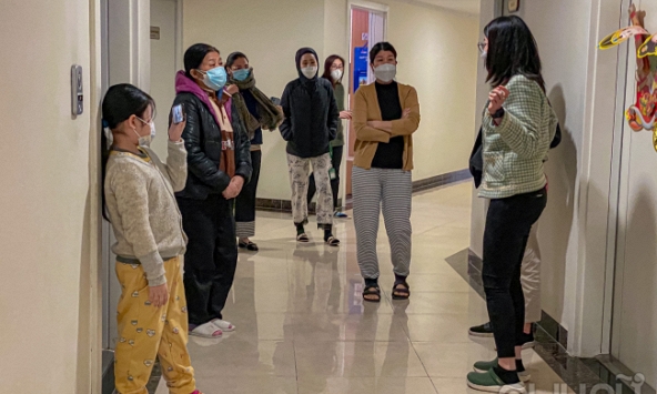 Hà Nội: Cư dân nháo nhác vì bị ngừng cấp nước sinh hoạt trong lúc F0 Covid 19 tăng vọt