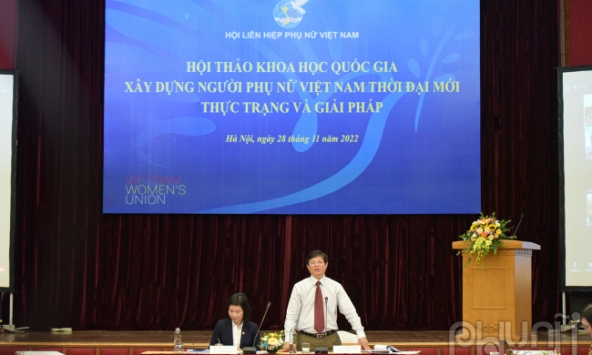 Tìm kiếm giải pháp xây dựng hình ảnh người phụ nữ Việt Nam thời đại mới