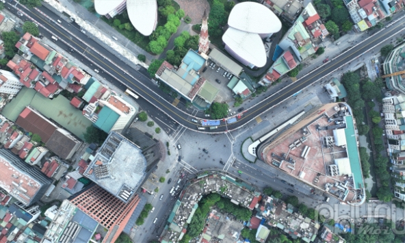 Cầu vượt chữ C Hà Nội chính thức thông xe