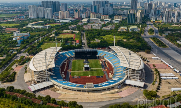 Cận cảnh khâu chuẩn bị concert BORN PINK: Màn hình led cực lớn, sân khấu có màu đen chủ đạo