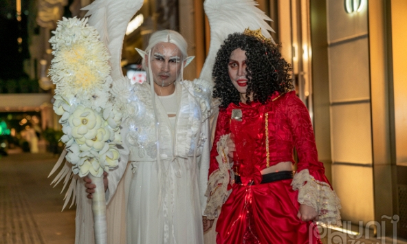Giới trẻ Hà Nội hoá trang độc đáo xuống phố đón lễ Halloween 2023