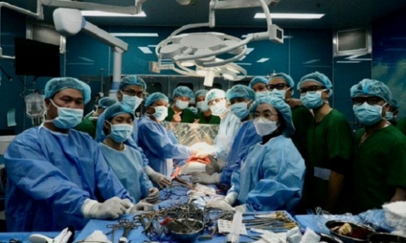 Ghép thành công 2 lá phổi cho bệnh nhân 21 tuổi