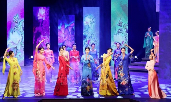 Phát động 'Tuần lễ Áo dài' năm 2024 và chương trình nghệ thuật 'Hương sắc Áo dài Việt'