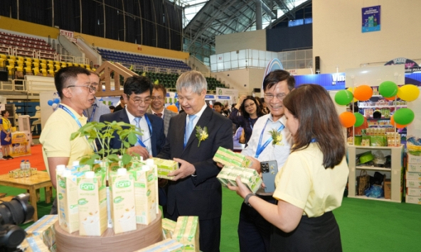 Triển lãm quốc tế ngành sữa lần thứ 4 hướng tới chào mừng ngày Quốc tế Thiếu nhi 1/6