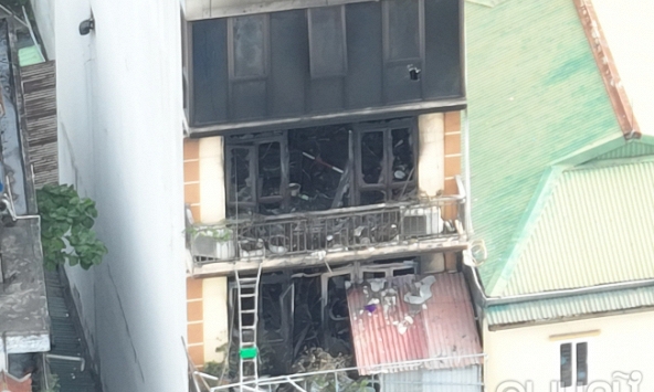 Hiện trường vụ cháy nhà khiến 4 người tử vong trên phố  Định Công Hạ