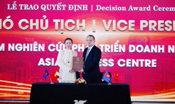 Bổ nhiệm Phó Chủ tịch Trung tâm Nghiên cứu phát triển Doanh nghiệp Châu Á