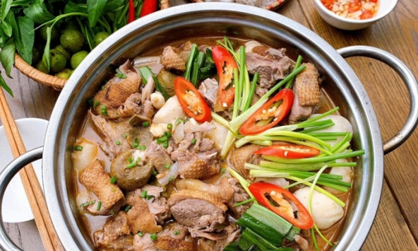 Công thức chế biến món vịt om sấu chuẩn vị Hà Nội