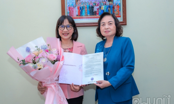 Bà Chu Thị Thu Hằng phụ trách Tạp chí Phụ nữ Mới